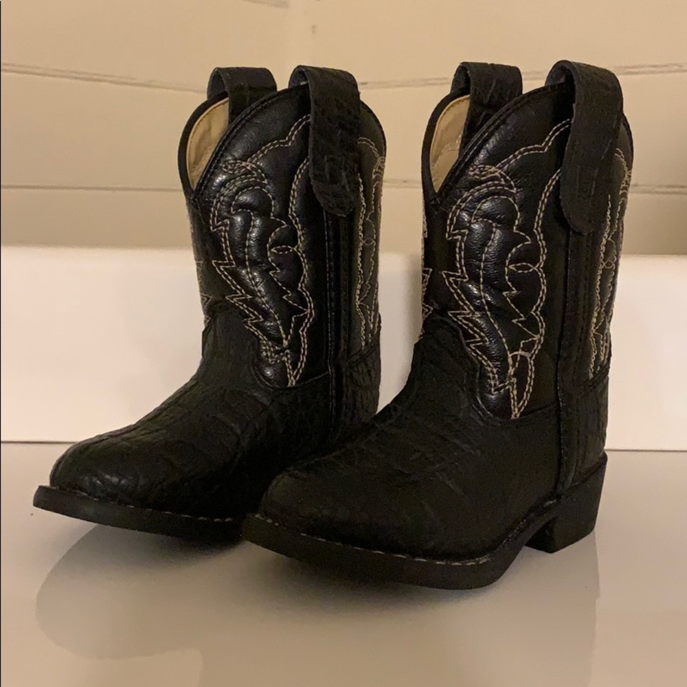 Toddler size 6 cowboy boots